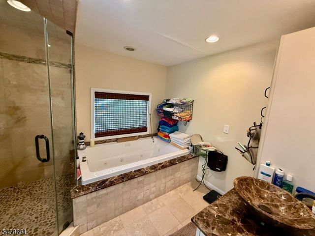 118 Miller St, Highlands Boro, NJ 07732
