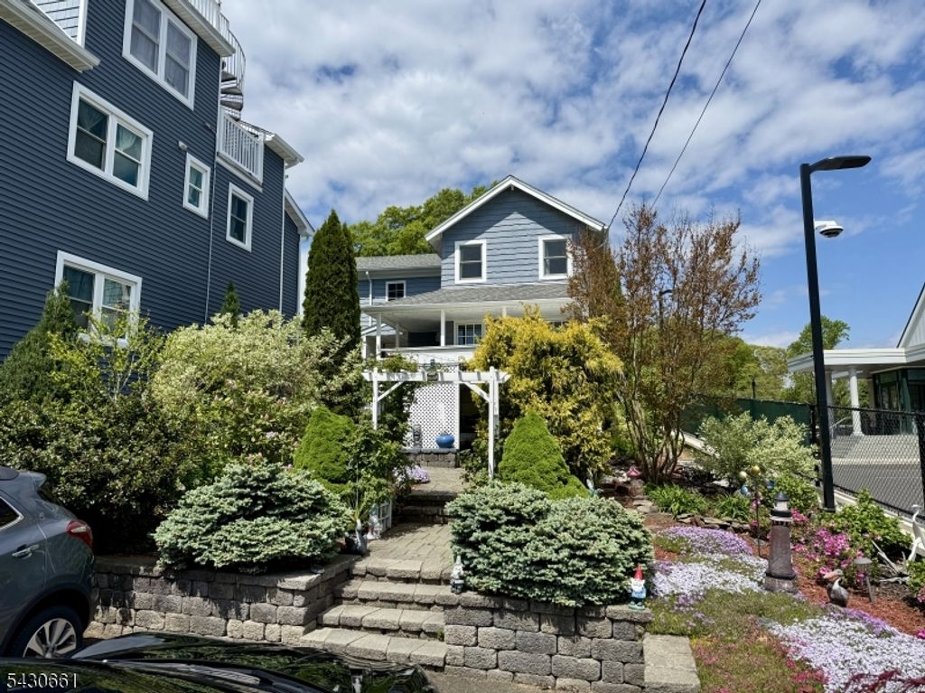 118 Miller St, Highlands Boro, NJ 07732