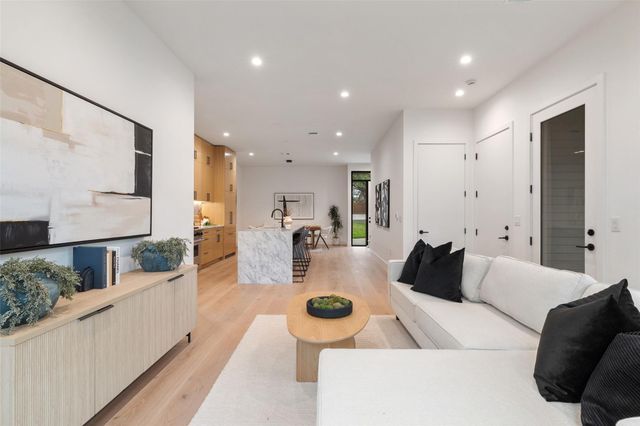 2611 Oak Crest Ave A, Austin, TX 78704