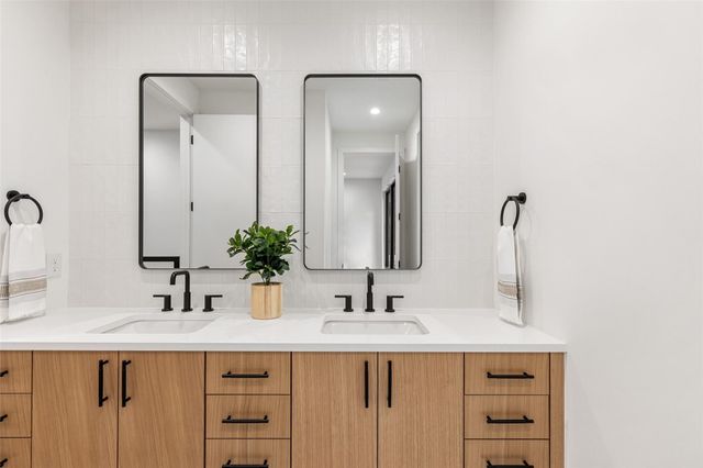 2611 Oak Crest Ave A, Austin, TX 78704