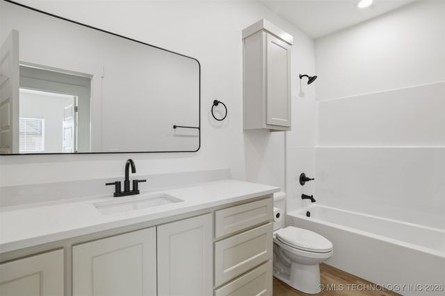 1900 Boxer Lane, Durant, OK 74701