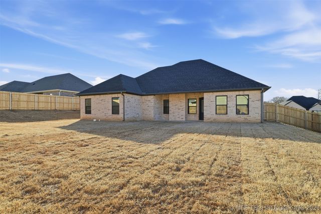 1900 Boxer Lane, Durant, OK 74701