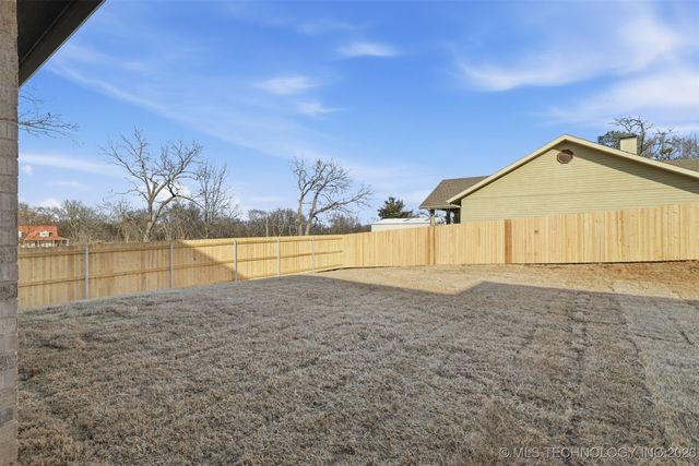 1900 Boxer Lane, Durant, OK 74701