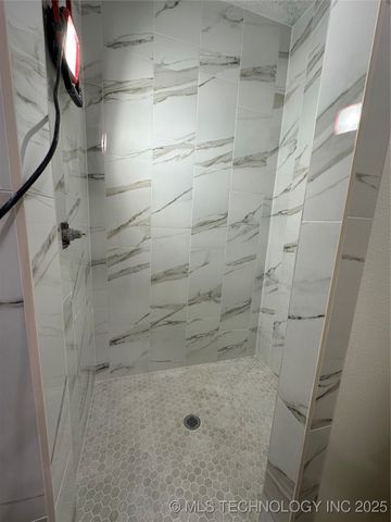 1900 Boxer Lane, Durant, OK 74701