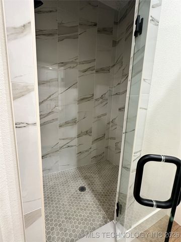 1900 Boxer Lane, Durant, OK 74701