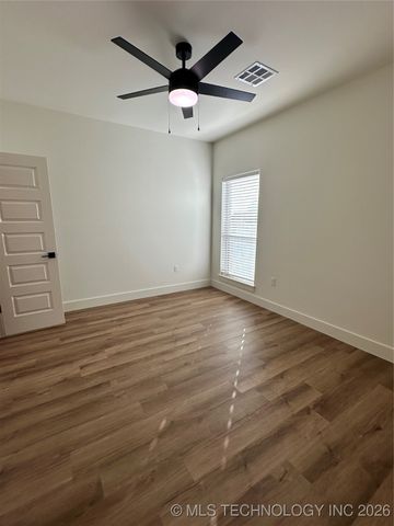 1900 Boxer Lane, Durant, OK 74701