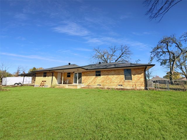 425 Cheshier Road, Lancaster, TX 75146