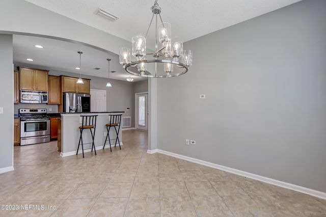 1931 DERRINGER Road, Jacksonville, FL 32225