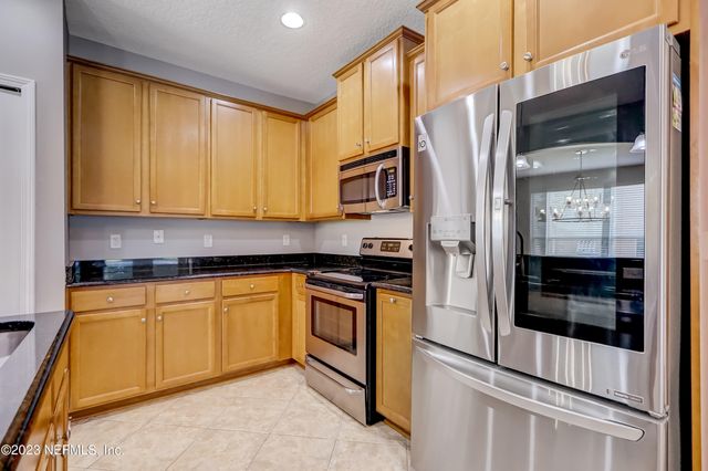 1931 DERRINGER Road, Jacksonville, FL 32225