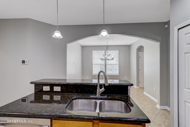 1931 DERRINGER Road, Jacksonville, FL 32225