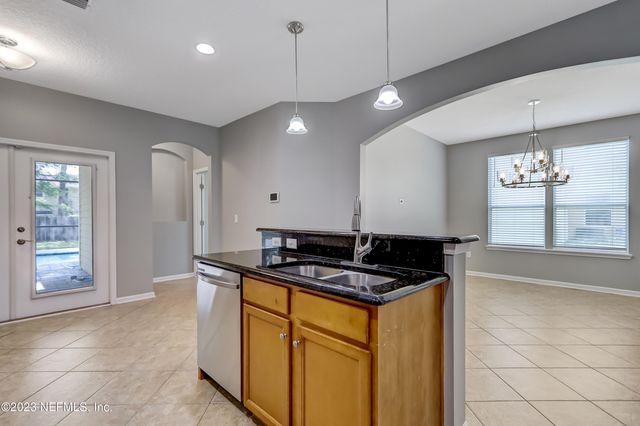 1931 DERRINGER Road, Jacksonville, FL 32225