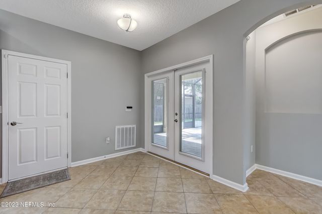 1931 DERRINGER Road, Jacksonville, FL 32225