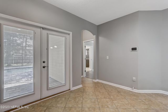 1931 DERRINGER Road, Jacksonville, FL 32225