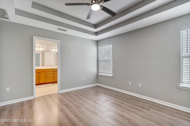 1931 DERRINGER Road, Jacksonville, FL 32225