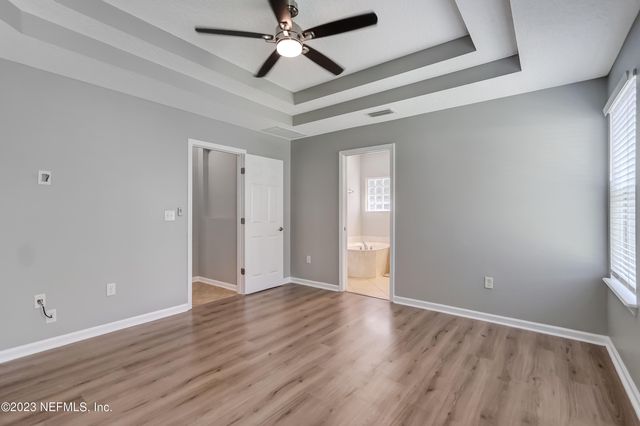 1931 DERRINGER Road, Jacksonville, FL 32225