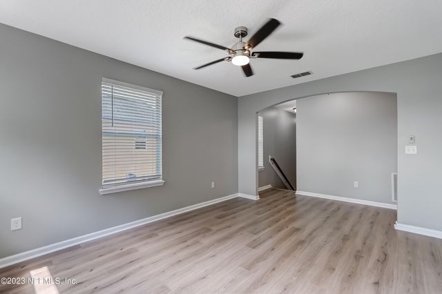 1931 DERRINGER Road, Jacksonville, FL 32225