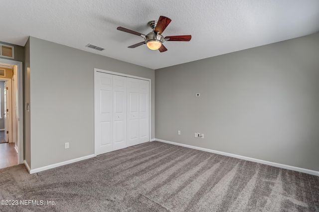 1931 DERRINGER Road, Jacksonville, FL 32225