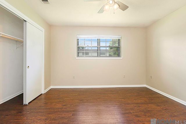 12345 E Robin Hood Dr, Baton Rouge, LA 70815