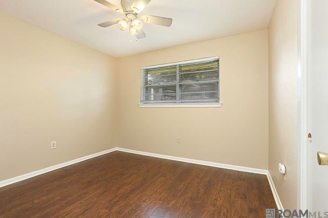 12345 E Robin Hood Dr, Baton Rouge, LA 70815