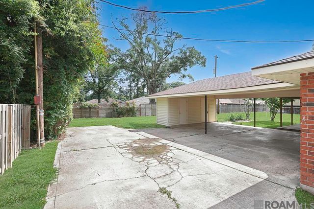12345 E Robin Hood Dr, Baton Rouge, LA 70815
