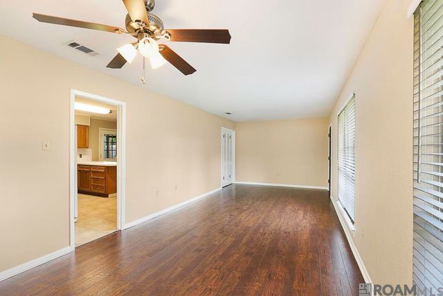 12345 E Robin Hood Dr, Baton Rouge, LA 70815