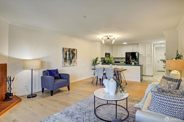 306 Oak Court, Daly City, CA 94014