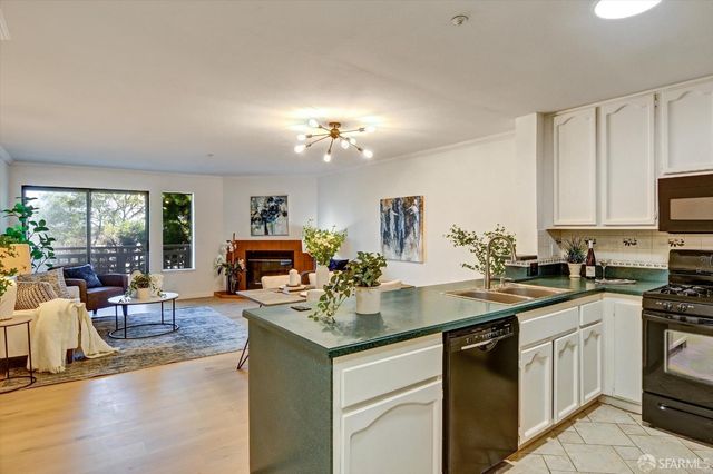 306 Oak Court, Daly City, CA 94014