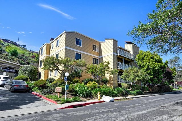 306 Oak Court, Daly City, CA 94014