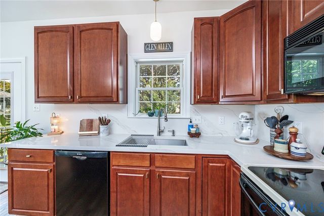3312 White Chimneys Ct, Glen Allen, VA 23060