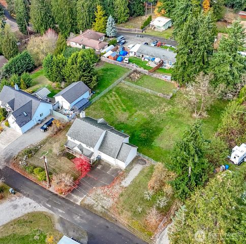 12101 30th St E, Edgewood, WA 98372