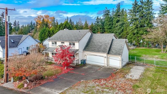 12101 30th St E, Edgewood, WA 98372