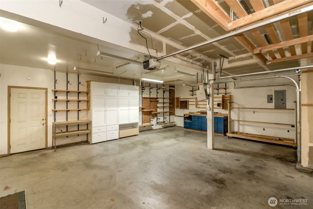 12101 30th St E, Edgewood, WA 98372