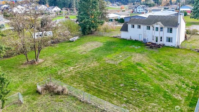 12101 30th St E, Edgewood, WA 98372