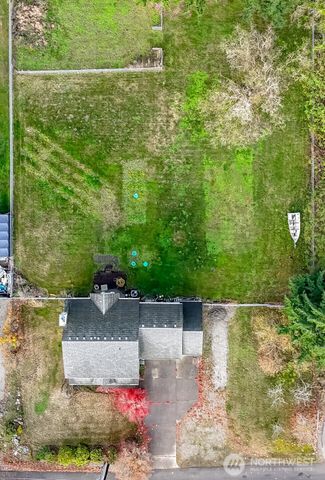 12101 30th St E, Edgewood, WA 98372