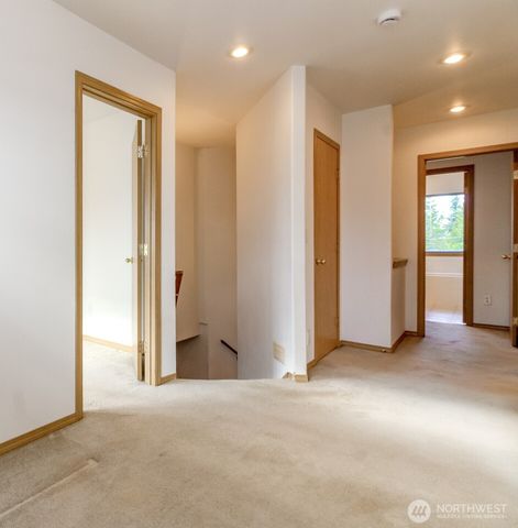 12101 30th St E, Edgewood, WA 98372