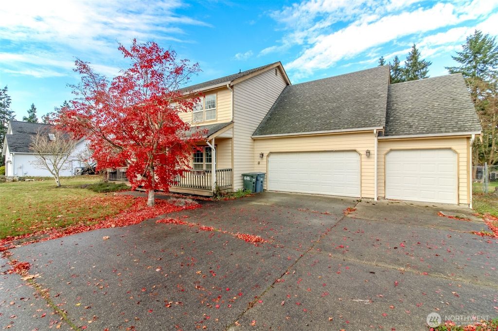 12101 30th St E, Edgewood, WA 98372