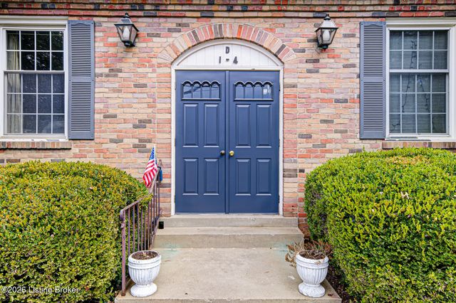 521 Zorn Ave APT D2, Louisville, KY 40206