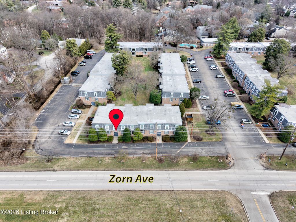 521 Zorn Ave APT D2, Louisville, KY 40206