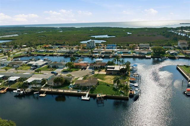 12816 4TH ISLE, Hudson, FL 34667