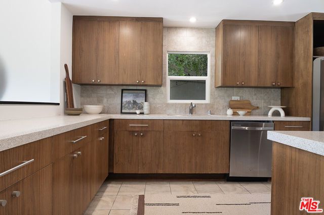3346 Troy Drive, Los Angeles, CA 90068