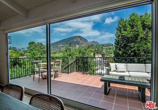 3346 Troy Drive, Los Angeles, CA 90068