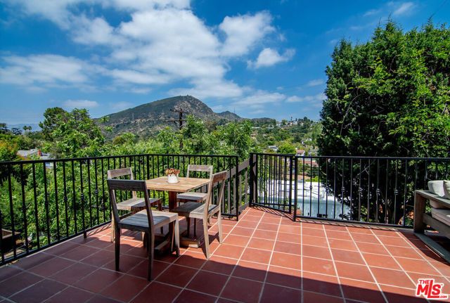 3346 Troy Drive, Los Angeles, CA 90068