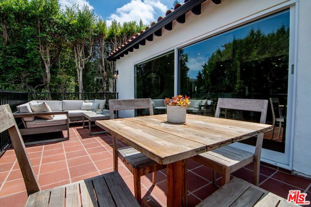 3346 Troy Drive, Los Angeles, CA 90068