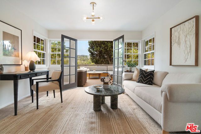 3346 Troy Drive, Los Angeles, CA 90068