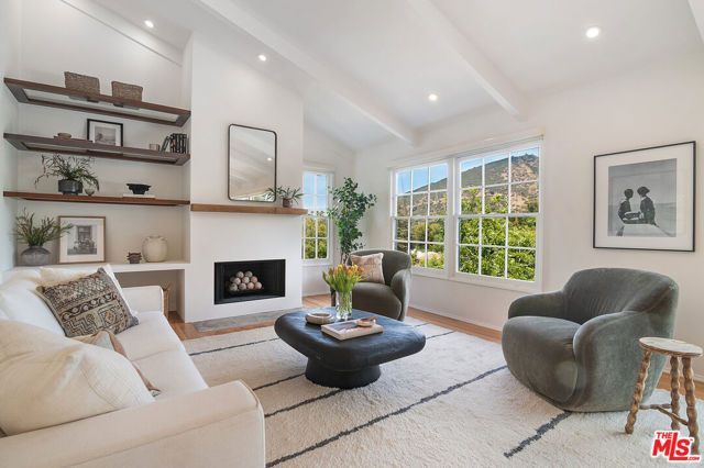 3346 Troy Drive, Los Angeles, CA 90068