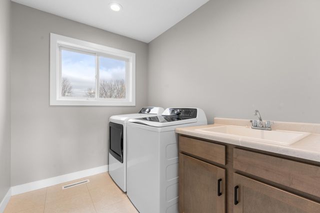 4963 Noble Drive NW, Rochester, MN 55901
