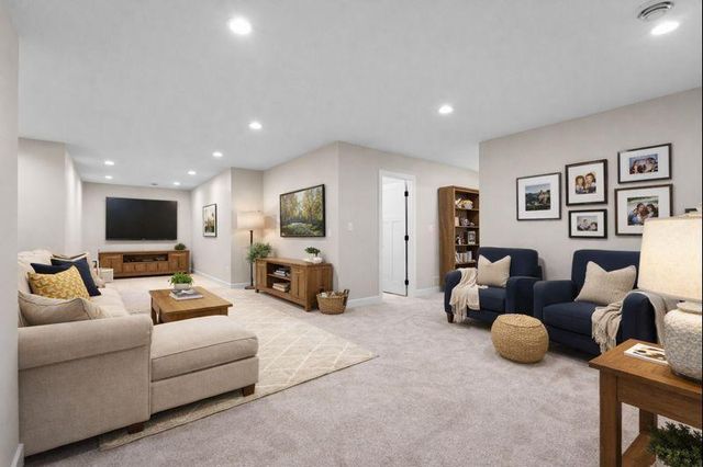 4963 Noble Drive NW, Rochester, MN 55901