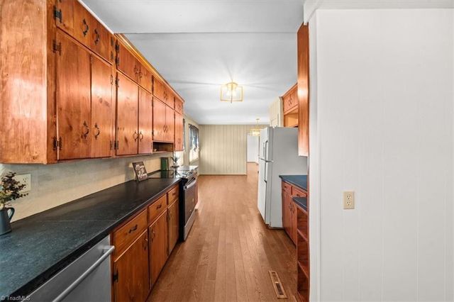 1326 Brookdale Drive, Asheboro, NC 27205