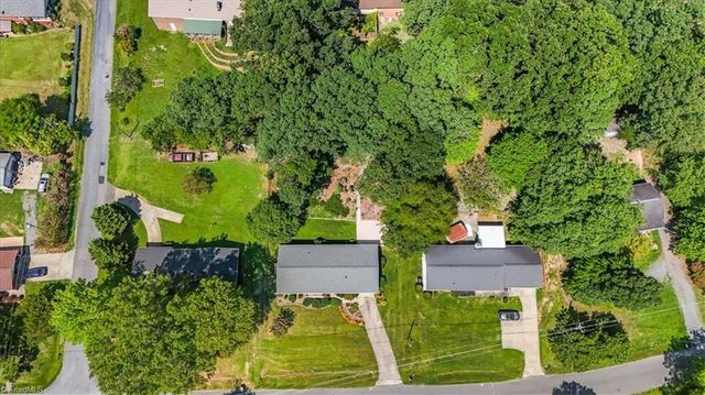 1326 Brookdale Drive, Asheboro, NC 27205