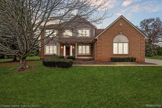 274 Carnoustie, Highland, MI 48357